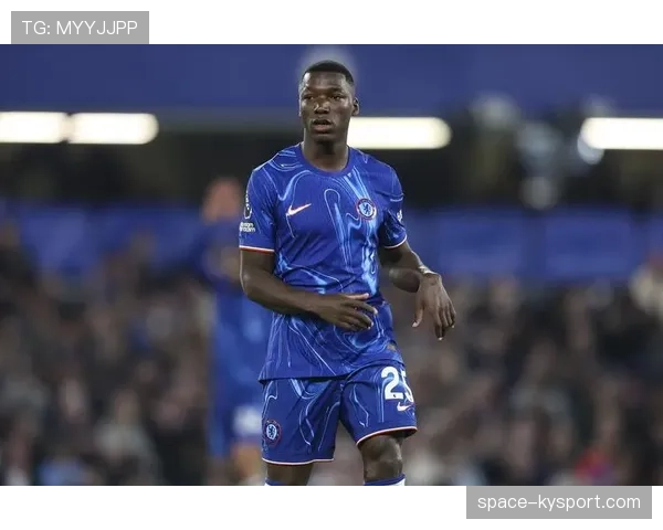 人物专访：布莱顿后腰凯塞多谈休赛期特训——“我的目标是成为英超抢断后第一时间出球最好的球员”